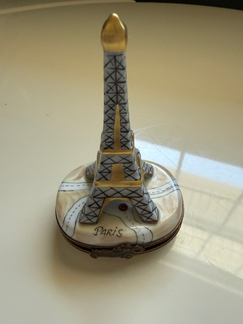 Limoges Eiffel Tower Porcelain Trinket Box in White and Gold